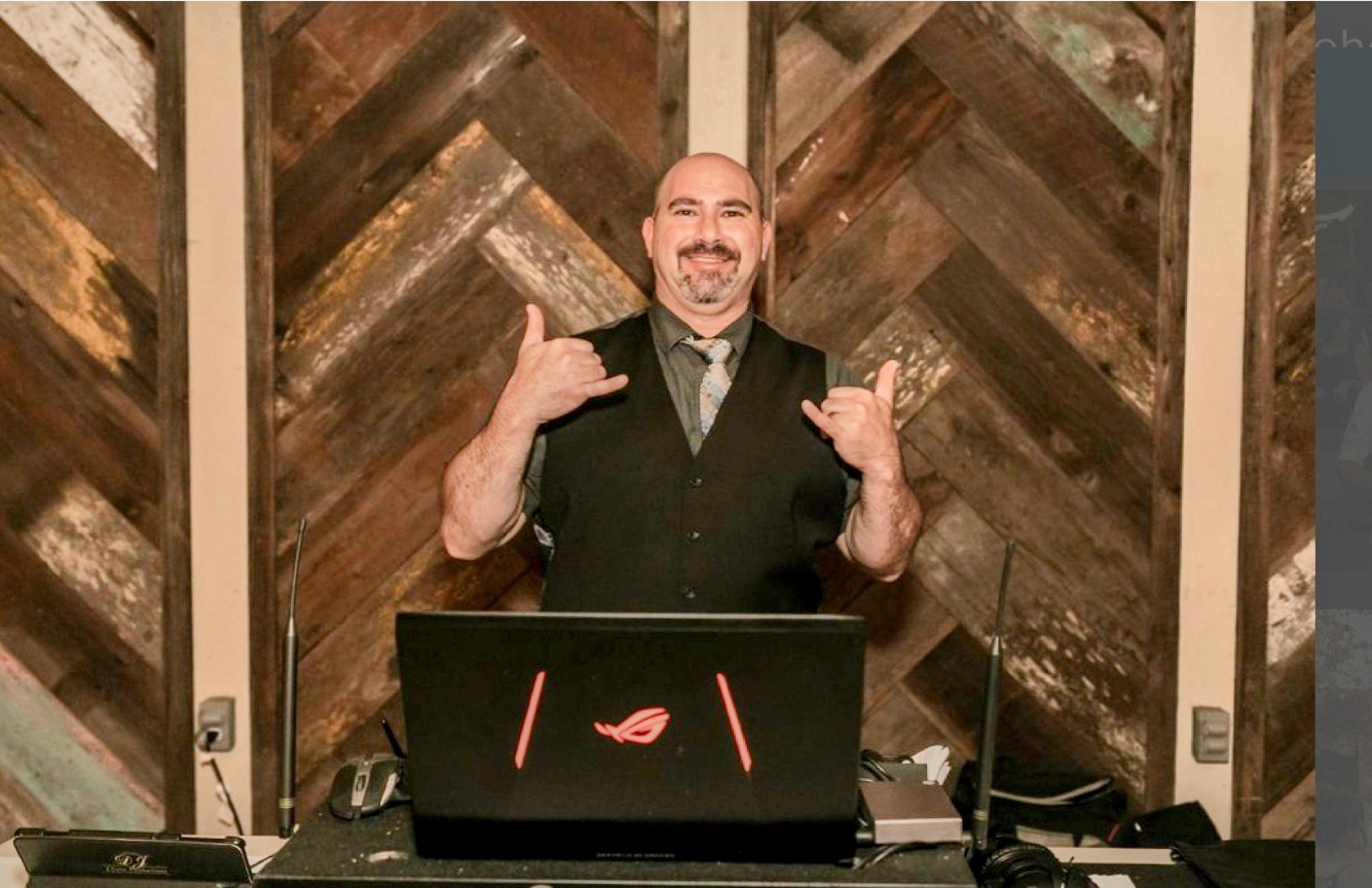 Sacramento Wedding DJ - J Crew Productions